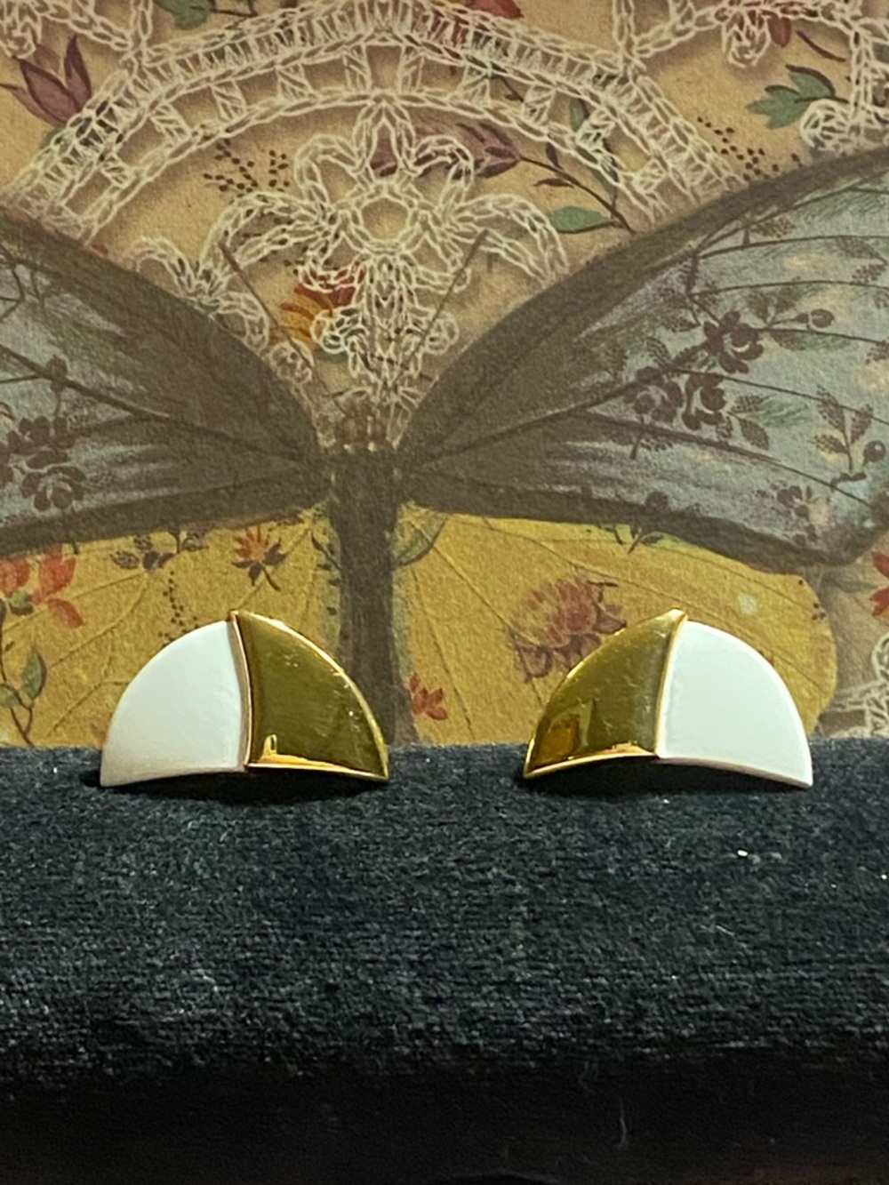 Vintage Signed Bergere White  Enamel Gold Geometric Crescent Clip On Earrings